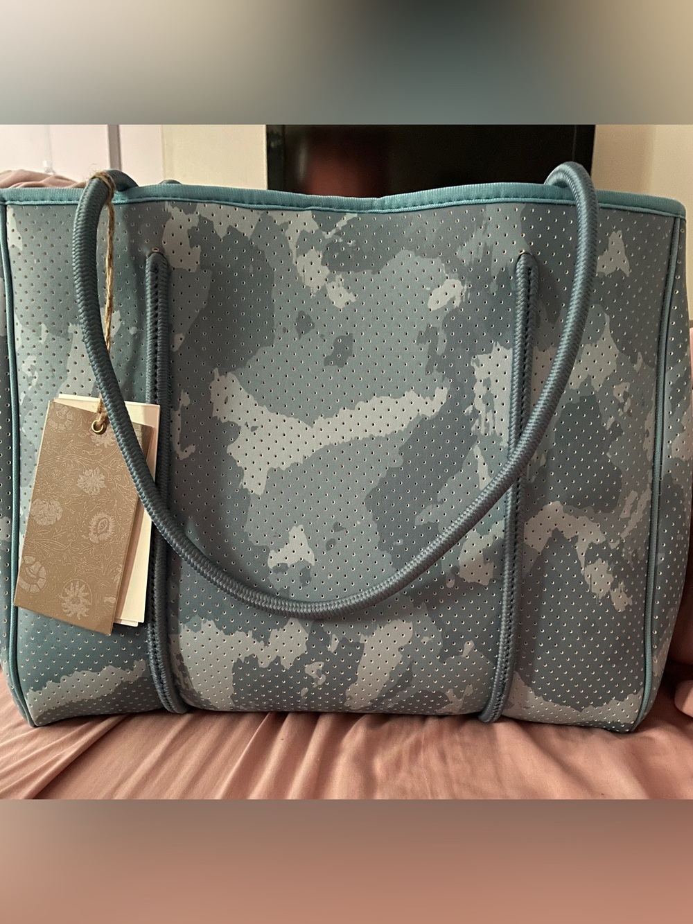 NWT Antik Kraft tote bag w/clutch, Blue Camo Large Hand bag, Carryall $80